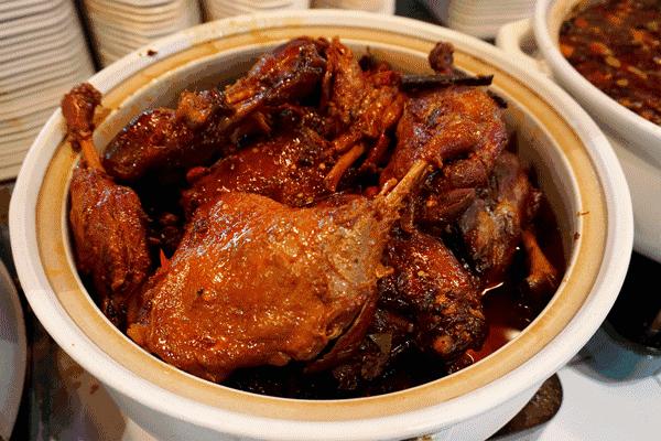 成都锦城学院大学最大食堂,川大锦城学院7个食堂