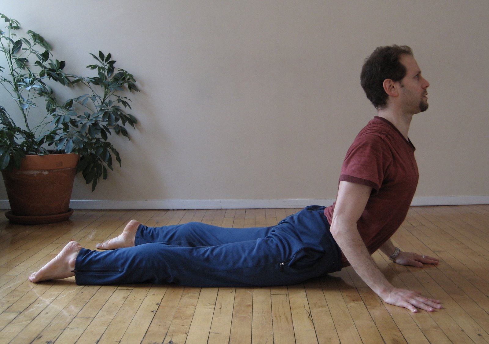 缓解颈部劳累简单动作,有什么办法舒缓颈部紧张