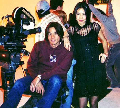 每个女神的背后都有一个人,每一个女神后面都有一个男神