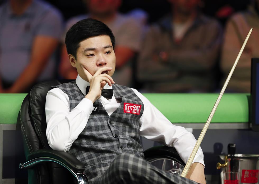 2016中国体坛神之人物，丁俊晖从地狱到天堂，然后再回到地狱