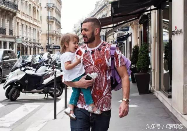 萌出一脸血的小孩,萌出一脸血萌娃