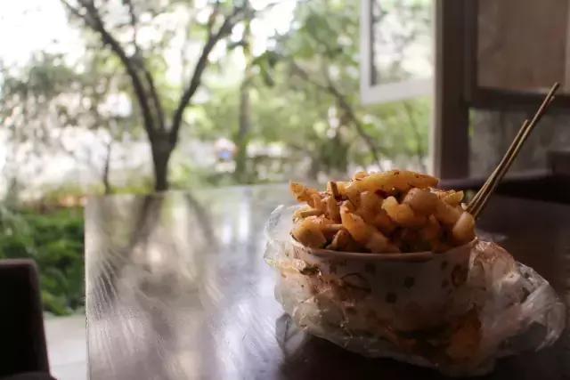 成都锦城学院大学最大食堂,川大锦城学院7个食堂