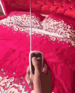 一个人在家觉得太孤单,女子一个人在家太孤单