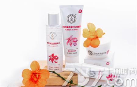 大宝保湿乳液适合干皮,大宝抗皱保湿亮肤乳液