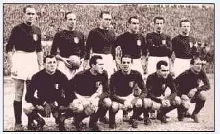 60年前遭遇空难的足球队,那些年足球遗憾离场集锦