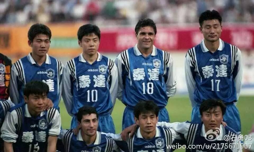 涓箼闃熸湇,涓箼鑱旇禌闃熸湇