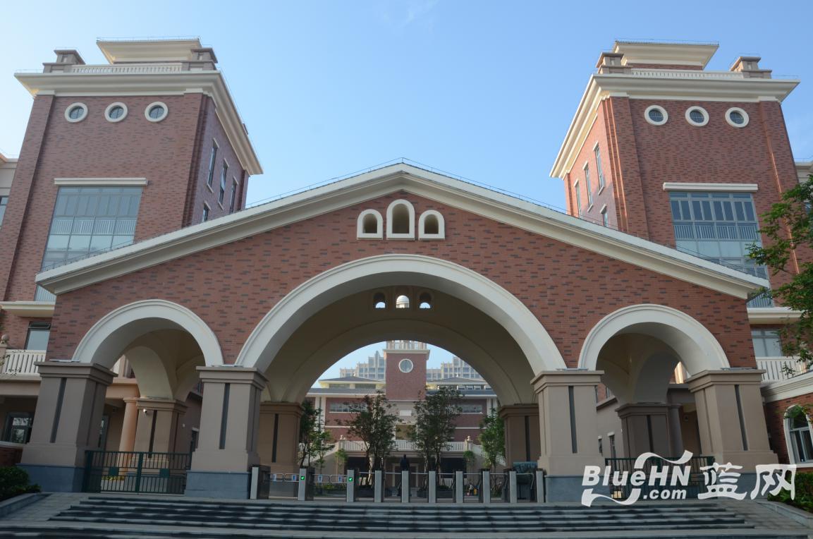 海南华侨中学观澜湖国际,海南观澜湖华侨中学校怎么样