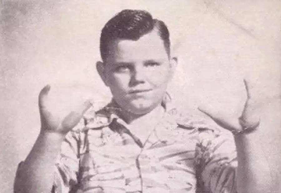 龙虾男孩电影完整版,龙虾男孩真实故事