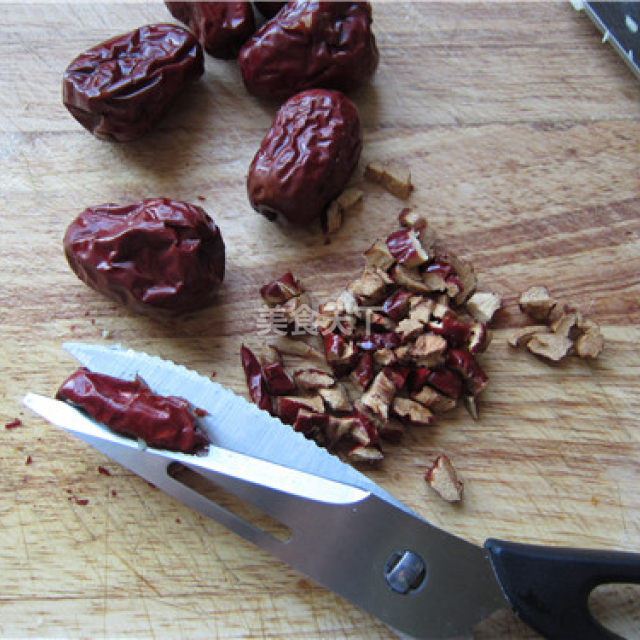 红枣怎么吃才能达到养生的效果,红枣生吃怎么吃最滋补