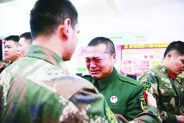 速度与激情的感人视频,速度与激情英雄泪片段