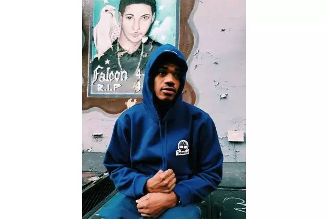 supremebiglogo细节图,supreme联名timberland