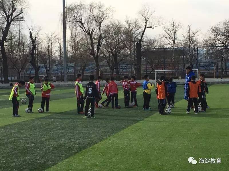 「快讯」为了中国足球的未来，奔跑吧小将们！