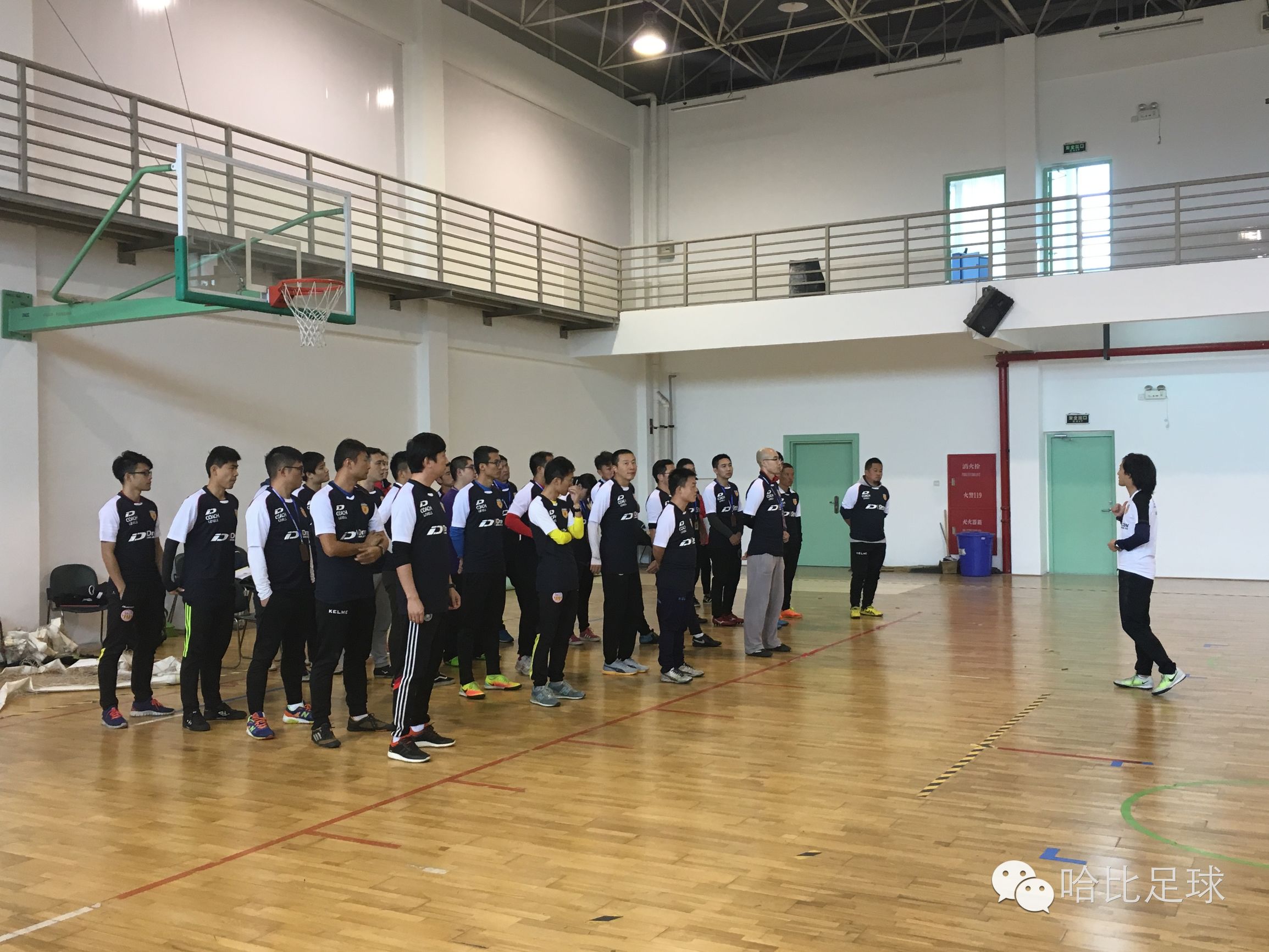 涓婃捣瓒崇悆闈掕姊槦姒傝,涓婃捣婊╄冻鐞冮槦闈掕椋庝簯