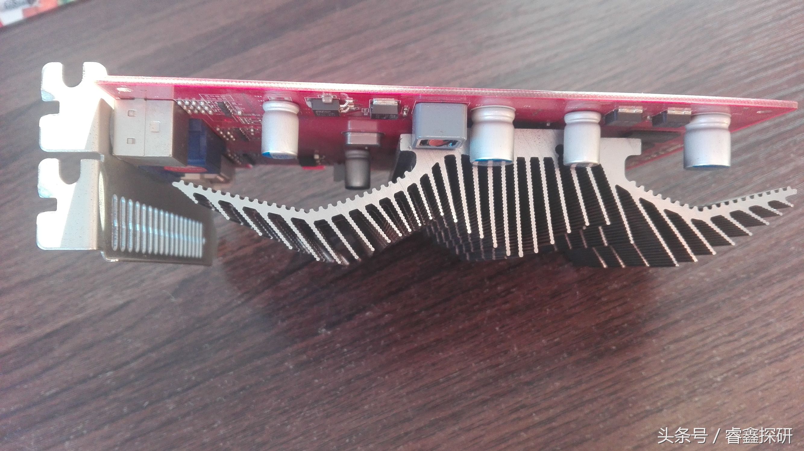 拆一个GF9500GT显卡