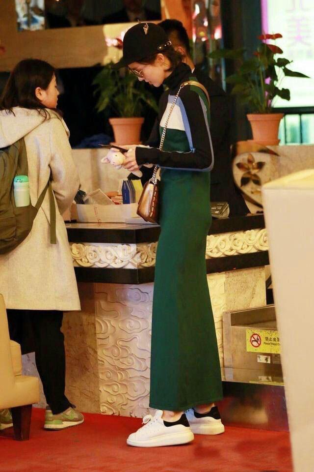 范冰冰同款鞋厚底,范冰冰穿名牌鞋