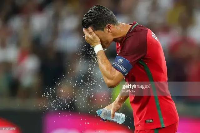 如果你是c罗,对c罗最有意义的球衣