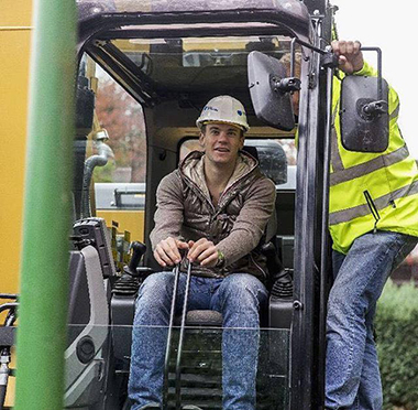 诺伊尔获奖,诺伊尔颁奖视频完整版