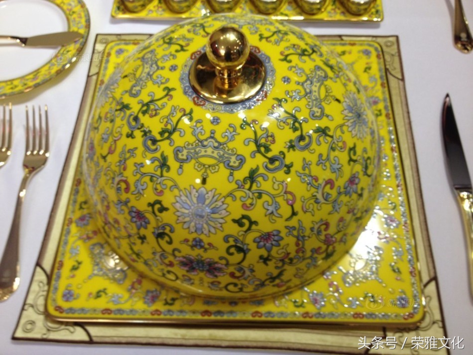 不要在拿超市5块钱一个的瓷器跟国外的高档瓷器比了……