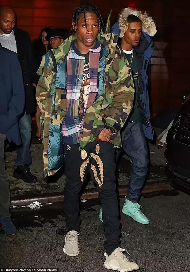 本周球星上脚球鞋,明星今天穿的鞋子