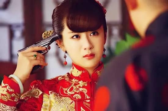 张一山会对李现说些什么,张一山谈杨紫认识太久了