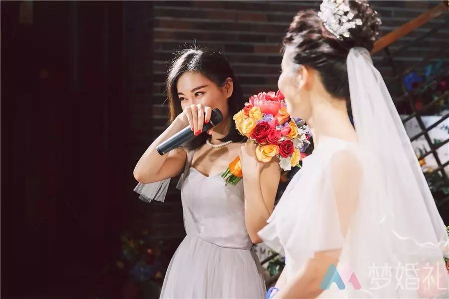 距离和时间终会败给爱情校园婚礼带他们重返高一九班