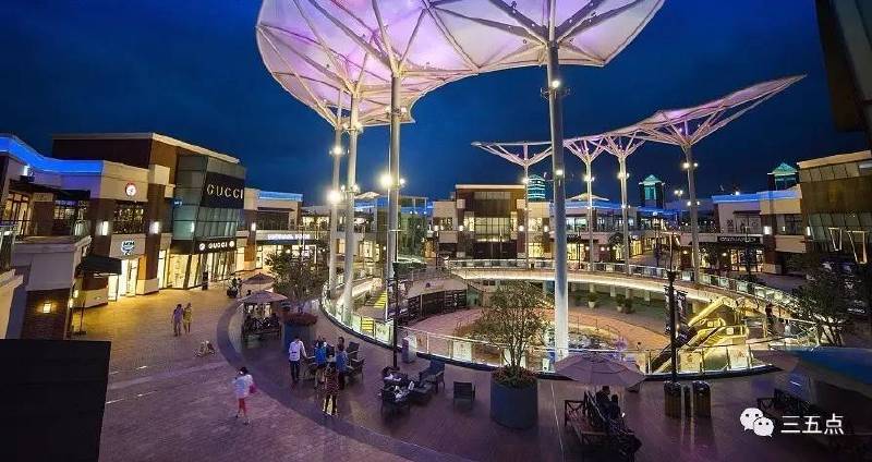 线下“特卖之王”，能容下一个入侵者吗？║冷眼看市场