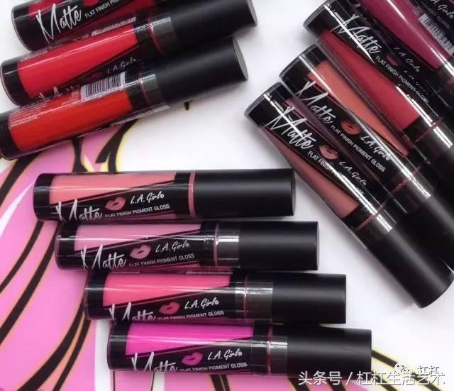 选大牌口红好还是平价口红好,平价口红和大牌口红的效果区别
