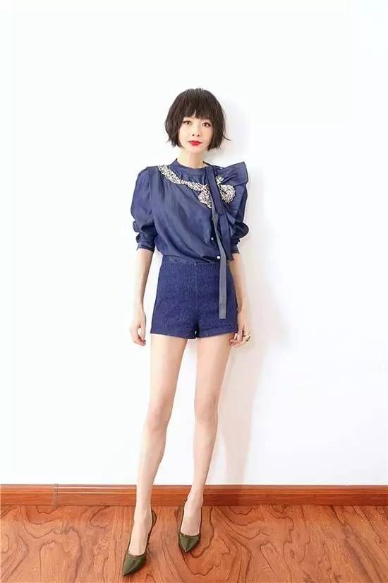 鲁豫换发型后照片,郭碧婷鲁豫同款短发