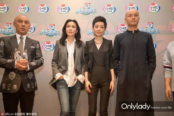 鲁豫换发型后照片,郭碧婷鲁豫同款短发