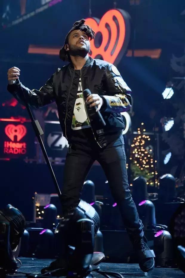 本周球星上脚球鞋,明星今天穿的鞋子