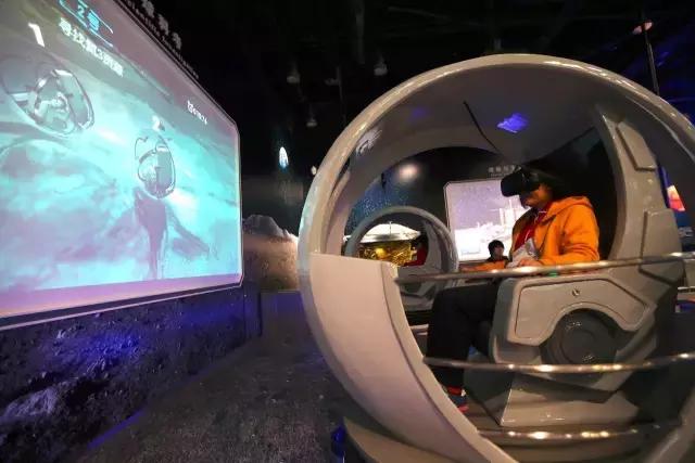 到中国科学技术馆“探索太空”吧！大人孩子都能玩儿~