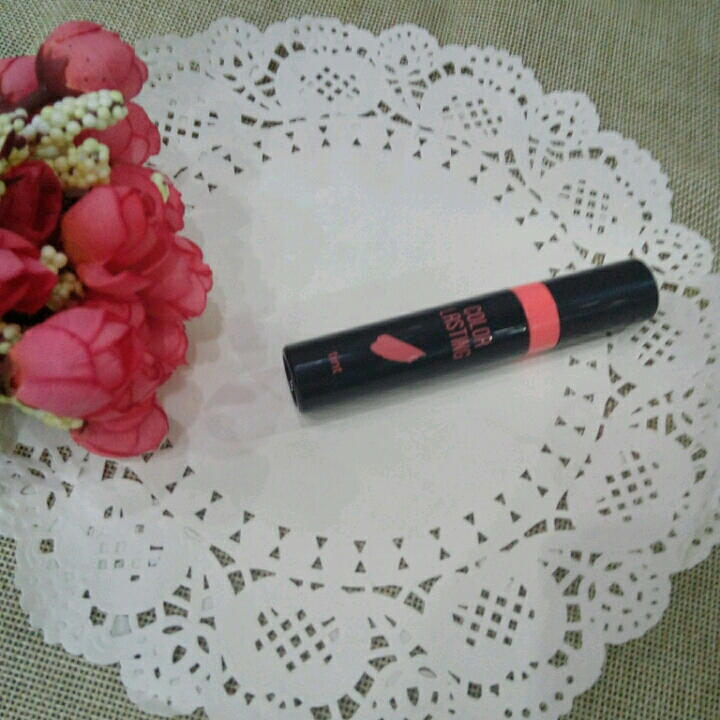 卡姿兰轻吻唇釉mini热卖色v233,阿玛尼唇釉推荐必买色号415和206