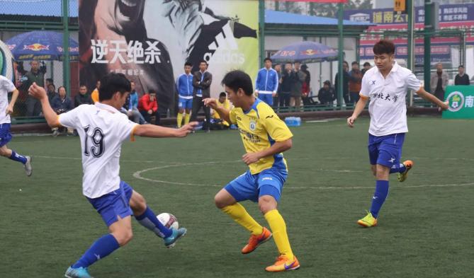 5个动作练足球,五人制足球怎么踢好