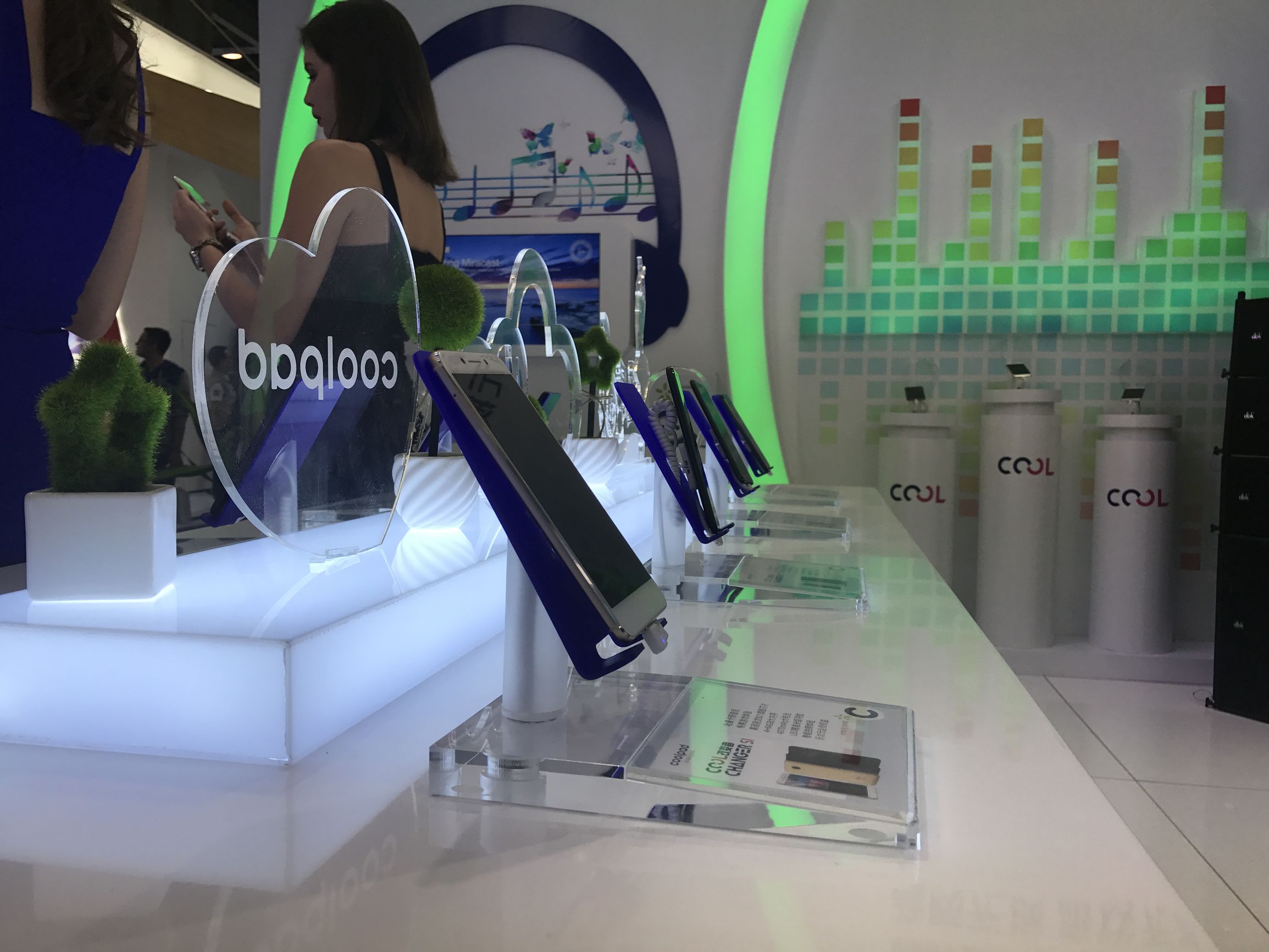 酷派手机做什么业务,酷派手机现在做什么业务