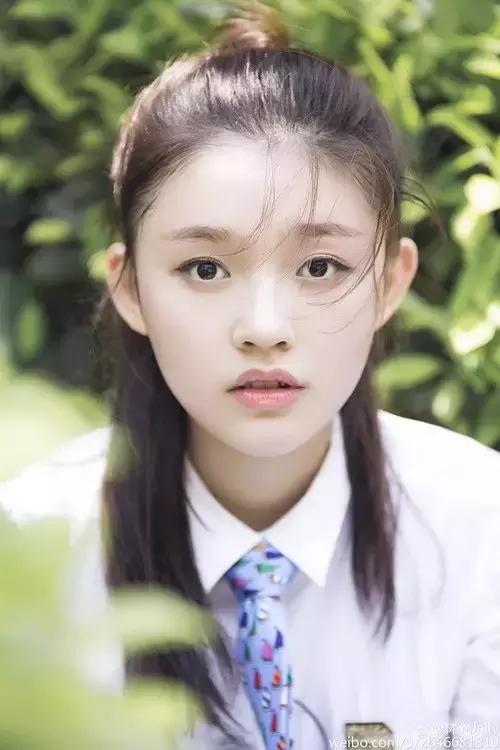 林允的牙怎么又恢复了,林允回应脸型变化她又变脸了吗