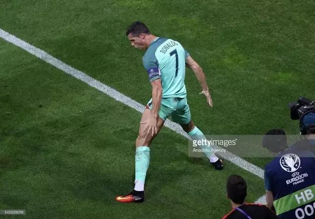 如果你是c罗,对c罗最有意义的球衣