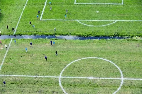奇葩荷兰,奇葩荷兰联赛
