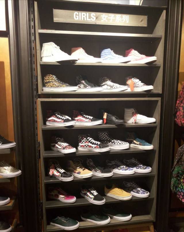 4折？5折？6折？一年一度的友谊通宵店庆又来啦，真的有必要去挤吗？