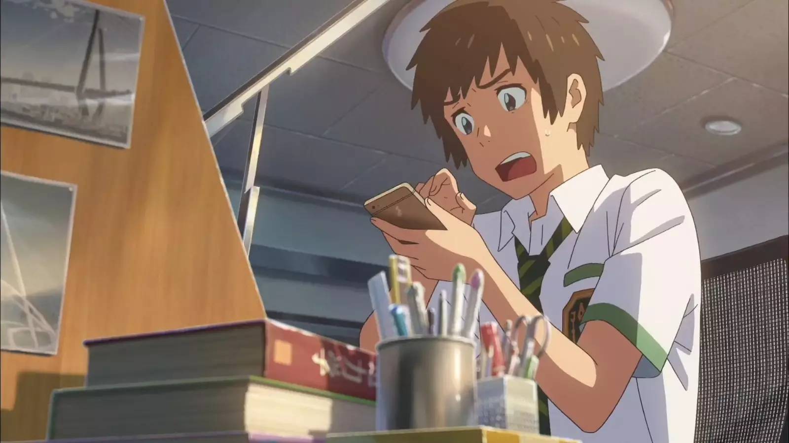 脖子一动就咔咔响很舒服,脖子一动就咔嚓咔嚓响