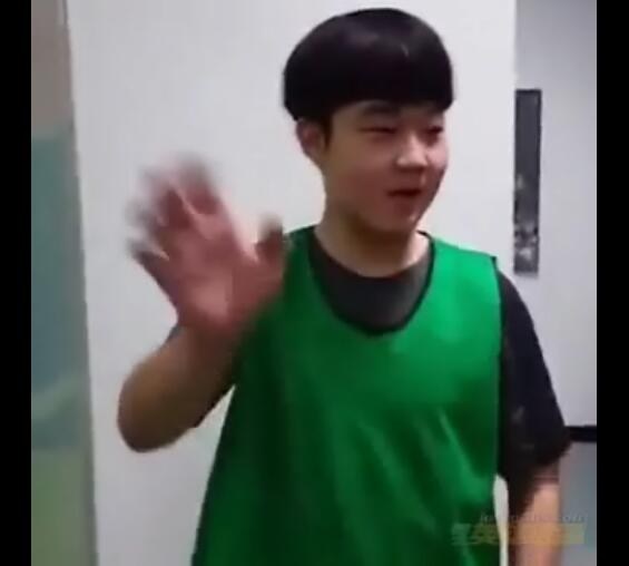 鐡滅毊faker鎼炵瑧闆嗛敠,鐡滅毊faker