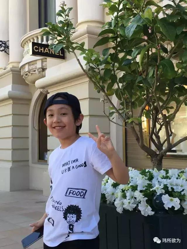 巴厘岛电影节再走红陈坦锐成“小小翻译官”