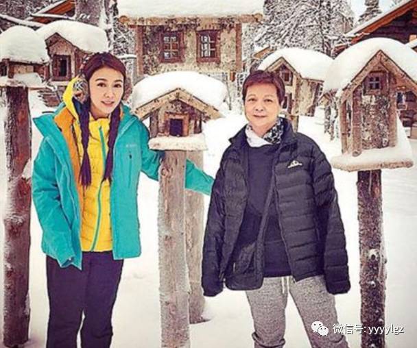 秘交三年富二代男友正式浮出水面，薛凯琪情归教育大鳄独子