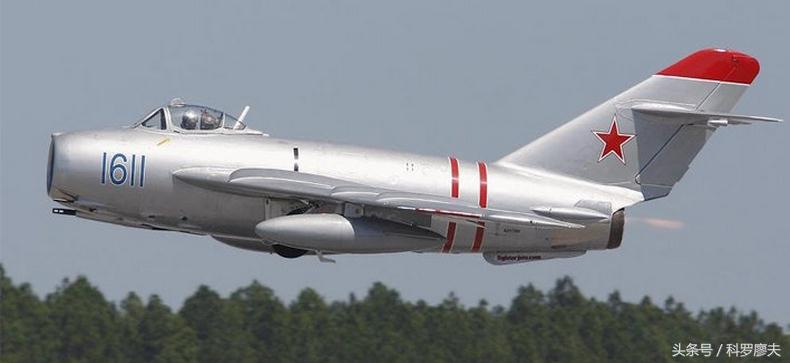 美国军人误将防冻剂当酒喝,俄军喝防冻液