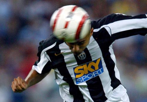 足坛十大进球最多的球员,足坛十佳球第一