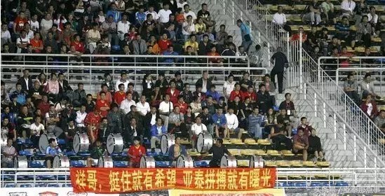 那些年的标语,那些年的经典足球广告