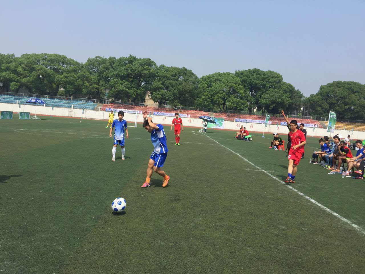 5个动作练足球,五人制足球怎么踢好