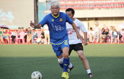 为什么香港的明星喜欢运动,盘点香港明星踢足球