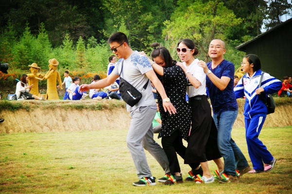 张家界自然公园一日游攻略,张家界禾田居山谷门票