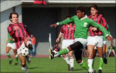 米兰队史上的今天：1989年埃瓦尼最后进球赢下丰田杯（多图）