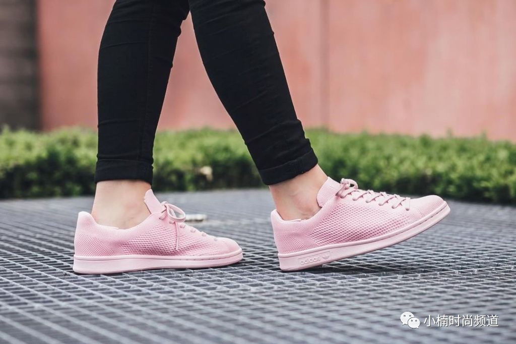 粉红色球鞋推荐女生,粉红色系球鞋